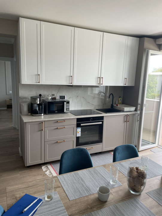 Nou, 3 camere centrul Florestiului mobilat si utilat