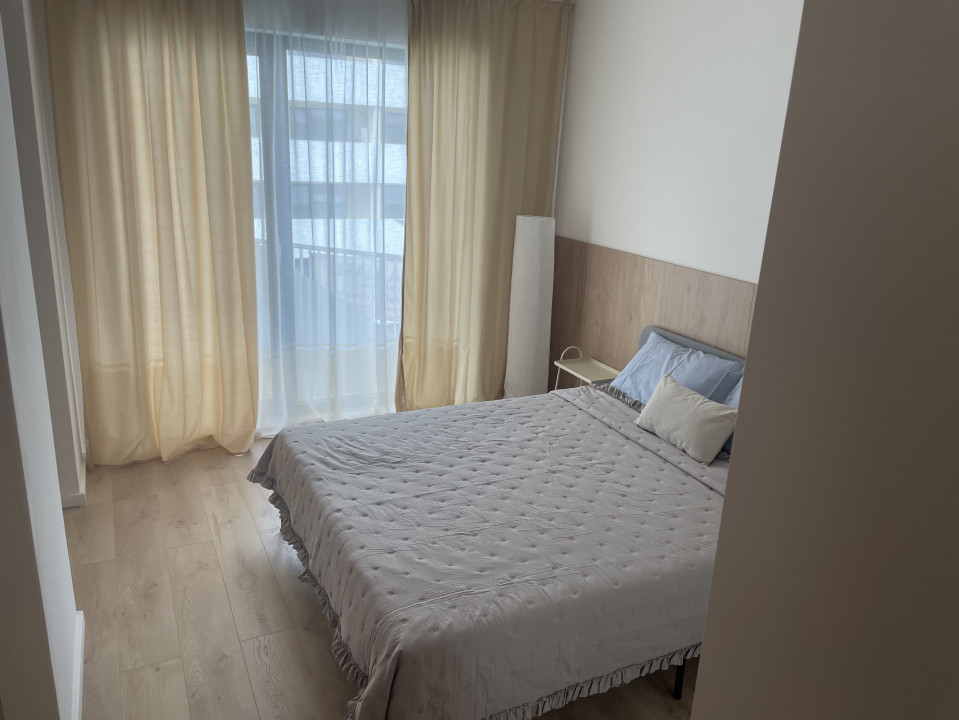 Inchiriere apartament 3 camere, cu garaj subteran in centrul Florestiului