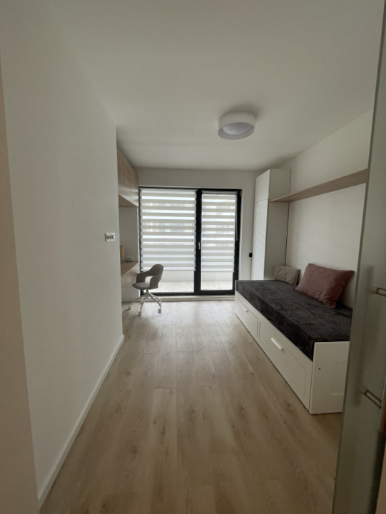 Inchiriere apartament 3 camere, cu garaj subteran in centrul Florestiului