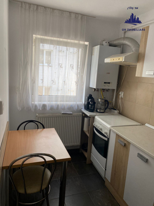 Garsonieră tip studio | UMF | Bucatarie separata