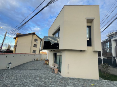 Vila in Andrei Muresanu mobilata si utilata