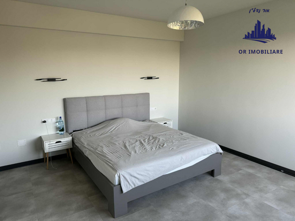 🏡 Două case sub același acoperiș – locul perfect pentru două generații! 💫