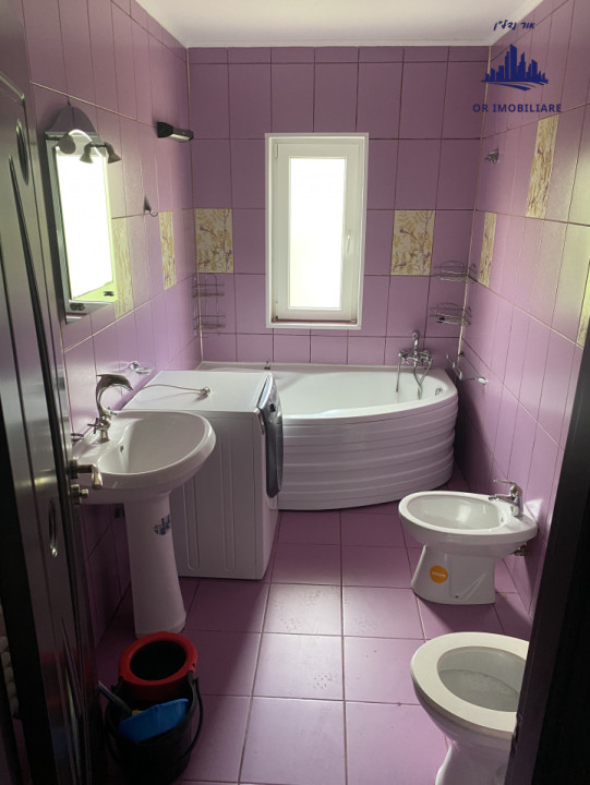 De vanzare apartament 2 camere str.Eroilor, Floresti